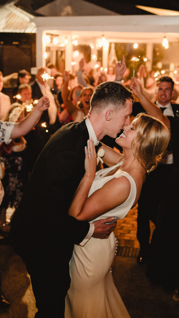 acacia ridge wedding photo a&l