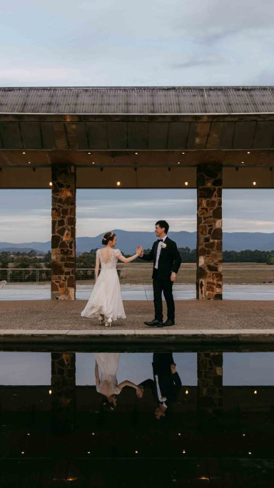 Yering Station wedding photo o&b