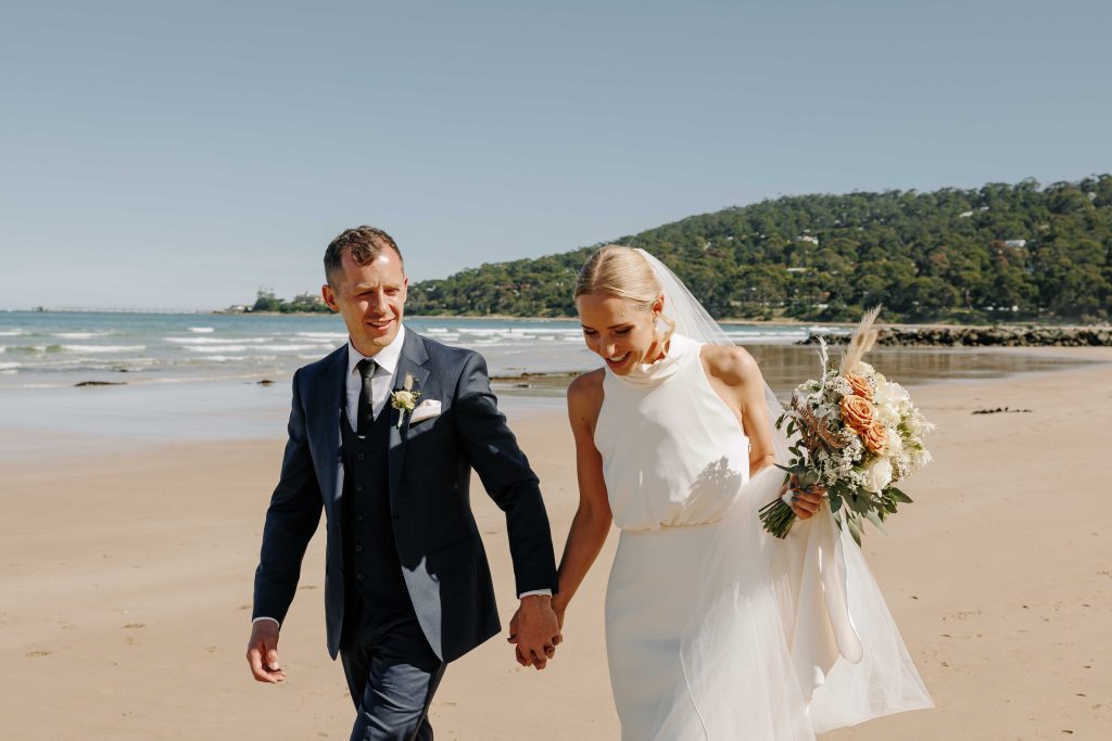 82234-Mantra-lorne-wedding-77