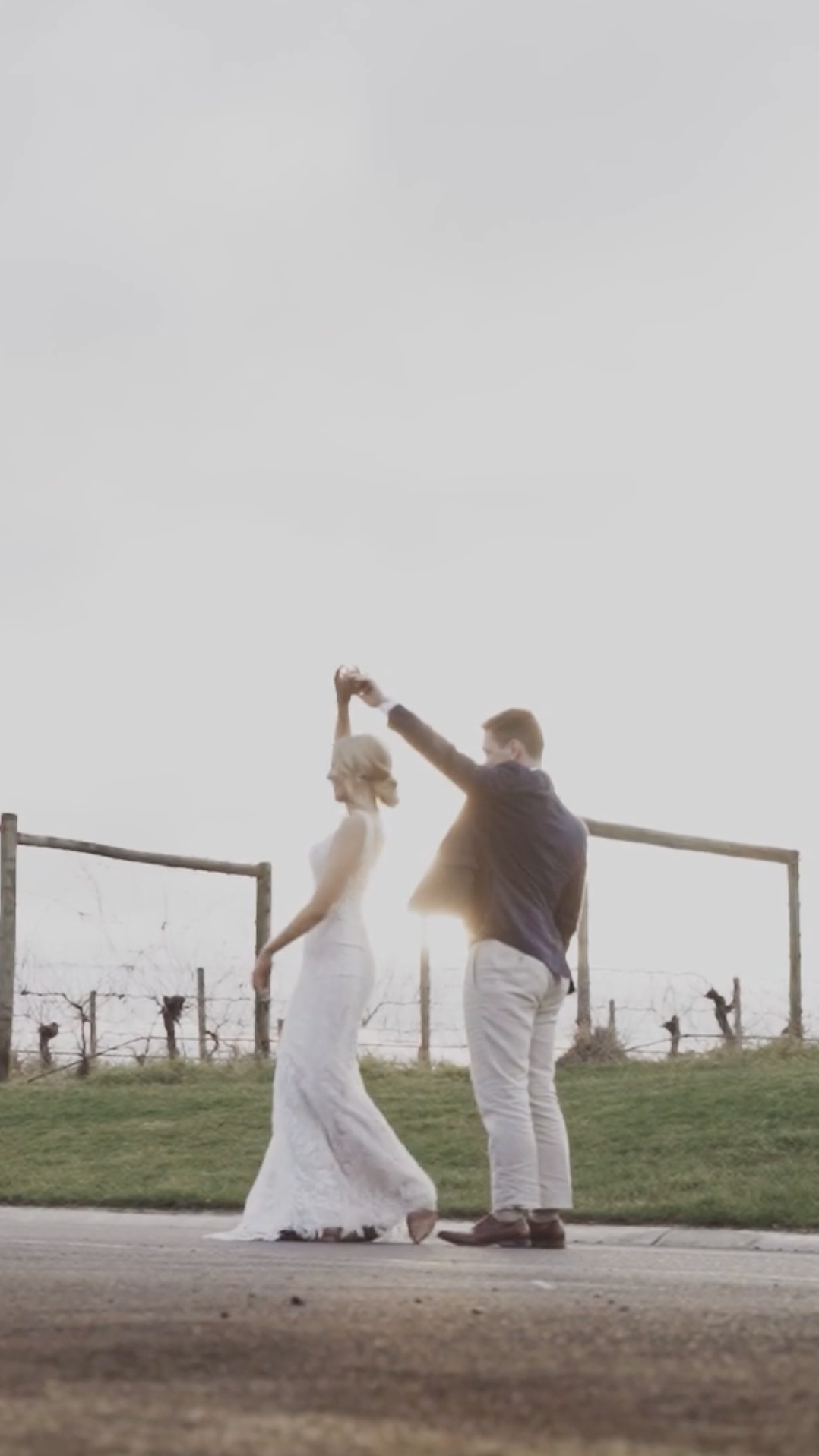 Rochford Winery wedding photo t&r