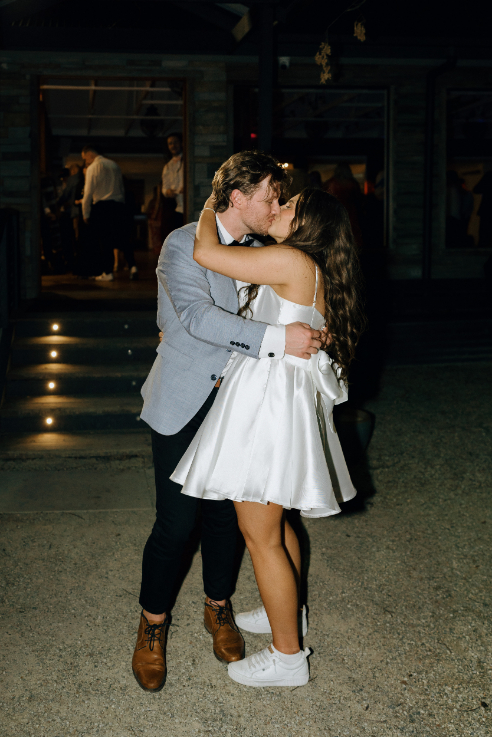 82912 Lauren & Kieren (100)