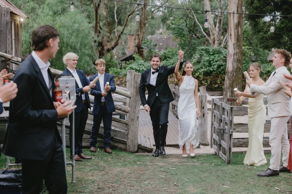 83193 the epicurean (108)